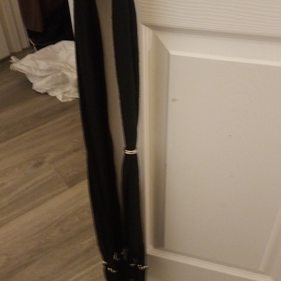 Scarf - Picture 2 of 5